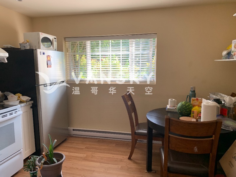 260309114747_Downstair kitchen 2.jpg